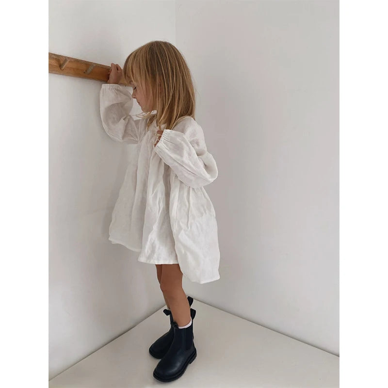 Sweet little Linen/cotton retro dress with soft puff sleeves
