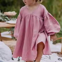 Sweet little Linen/cotton retro dress with soft puff sleeves